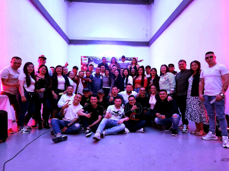 Así celebramos el cierre del 2024: una despedida llena de alegría, regalos y momentos especiales en familia. Una ocasión para agradecer lo vivido y recargar energías para el nuevo año.